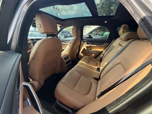 Used 2023 Jaguar F-PACE S AWD/4WD image 9
