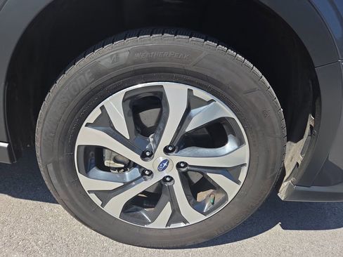 Used 2022 Subaru Outback Limited AWD/4WD image 2