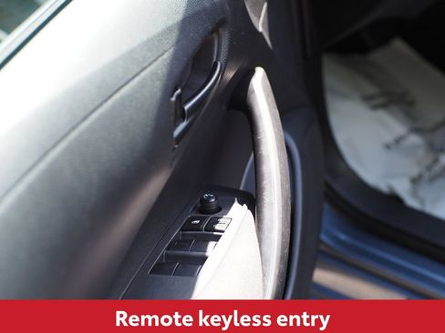 Used 2024 Toyota Corolla LE FWD image 14