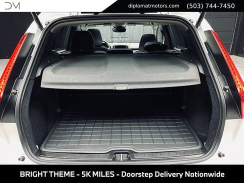 Used 2025 Volvo XC40 B5 Core w/ Protection Package Premier AWD/4WD image 46