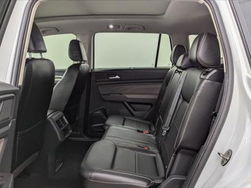 Used 2022 Volkswagen Atlas SEL image 16