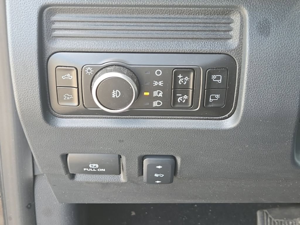 Used 2025 Ford F250 Lariat AWD/4WD image 47