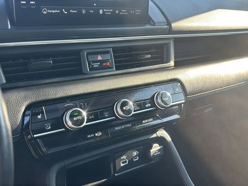 Certified 2024 Honda Pilot Touring image 20