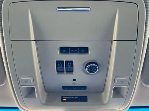 Used 2017 Chevrolet Suburban Premier image 54