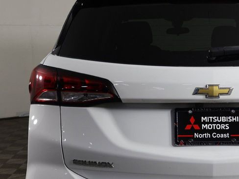 Used 2022 Chevrolet Equinox LS w/ LS Convenience Package FWD image 12