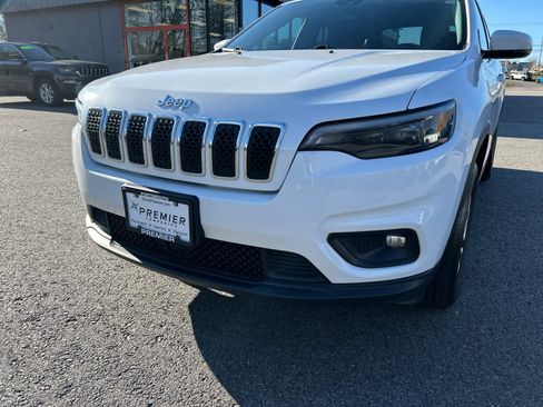 Used 2021 Jeep Cherokee Latitude Plus image 11