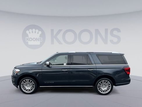Used 2023 Ford Expedition Max Platinum image 2
