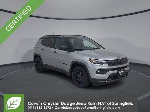 Used 2022 Jeep Compass Altitude image 3