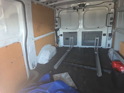 Used 2018 Nissan NV 2500 SV RWD image 6