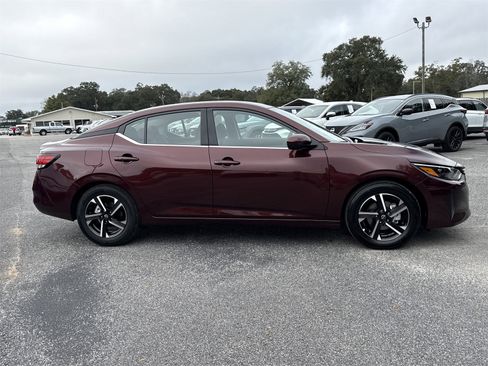 Used 2025 Nissan Sentra SV image 6