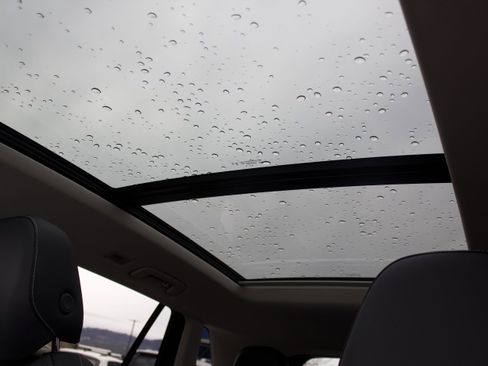 New 2026 Volkswagen Tiguan SE image 14