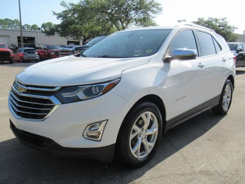 Used 2019 Chevrolet Equinox Premier FWD image 3