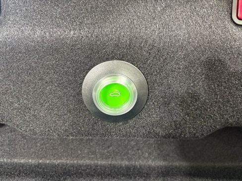 Certified 2024 Mercedes-Benz SL 63 AMG 4MATIC image 33