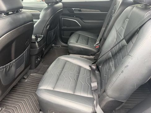 Used 2022 Kia Telluride SX w/ SX Prestige Package AWD/4WD image 13