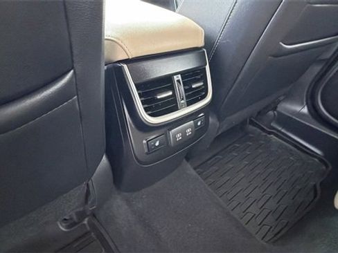 Used 2020 Subaru Outback Limited image 17