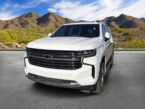 Certified 2022 Chevrolet Tahoe LT w/ Luxury Package RWD image 2