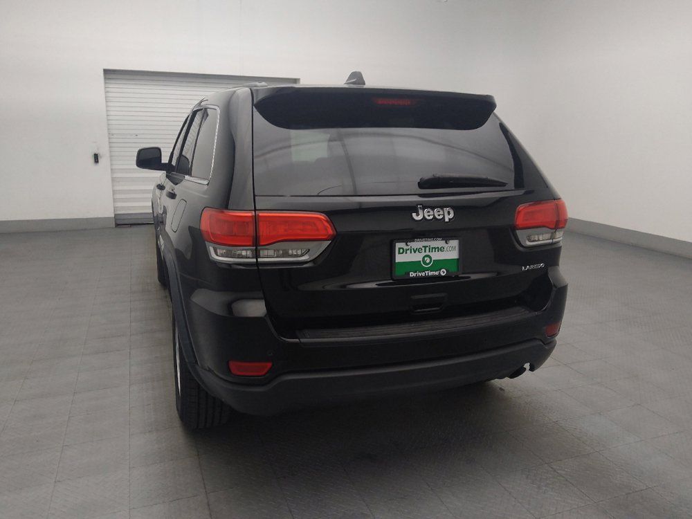 Used 2017 Jeep Grand Cherokee Laredo RWD image 6