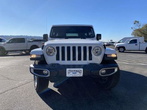 Used 2023 Jeep Wrangler Sahara w/ Cold Weather Group image 9