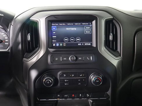 Used 2022 Chevrolet Silverado 1500 Custom Trail Boss w/ Safety Confidence Package AWD/4WD image 32