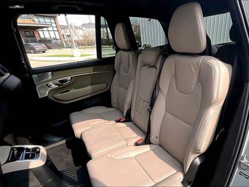 New 2026 Volvo XC90 T8 Ultra w/ Lounge Package AWD/4WD image 29