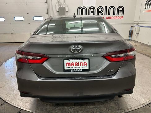 Used 2022 Toyota Camry LE image 14