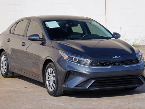 Used 2023 Kia Forte LX FWD image 45
