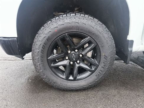 Used 2024 Chevrolet Silverado 1500 LT Trail Boss w/ Protection Package image 10