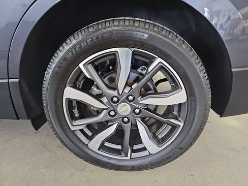 Used 2022 Chevrolet Equinox Premier AWD/4WD image 34