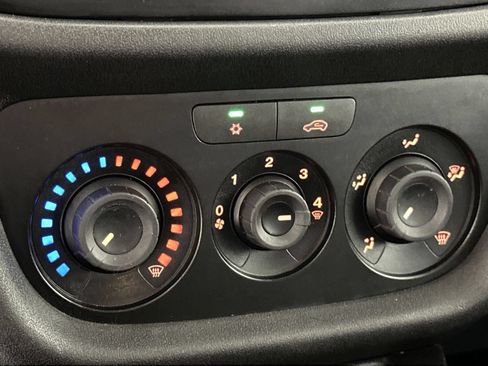 Used 2022 RAM ProMaster City Tradesman FWD image 19
