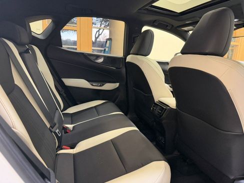 Used 2023 Lexus NX 350 AWD image 18