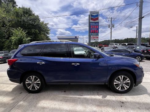 Used 2018 Nissan Pathfinder S AWD/4WD image 7