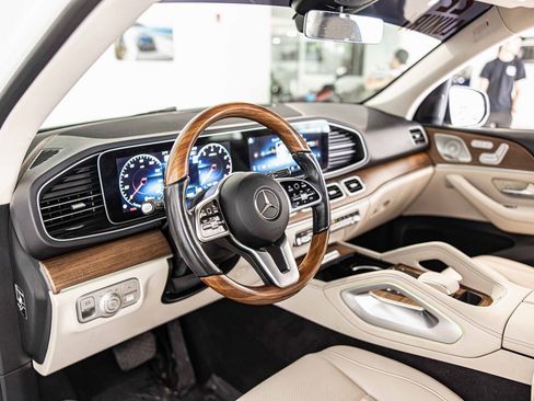 Used 2022 Mercedes-Benz GLE 450 4MATIC w/ Revised AMG Line Exterior image 22