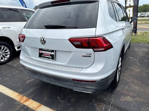 Used 2018 Volkswagen Tiguan SEL AWD/4WD image 5