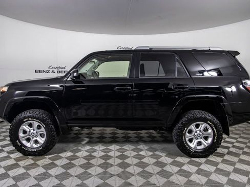 Used 2014 Toyota 4Runner SR5 image 11