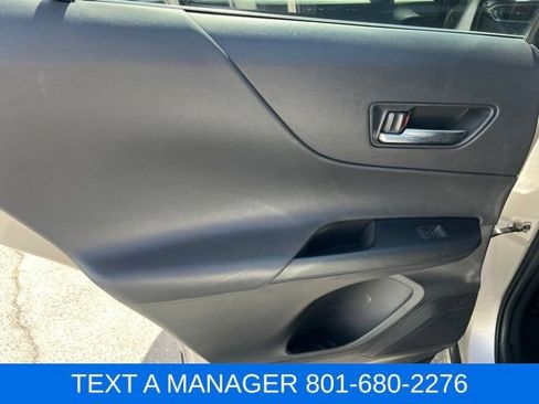 Used 2024 Toyota Venza LE AWD/4WD image 25