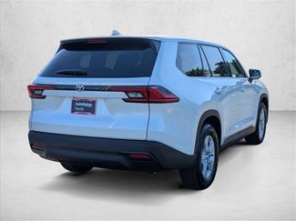 New 2026 Toyota Grand Highlander LE video 2