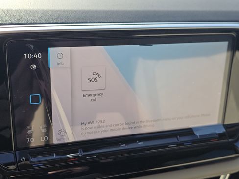 New 2026 Volkswagen Atlas SE image 11