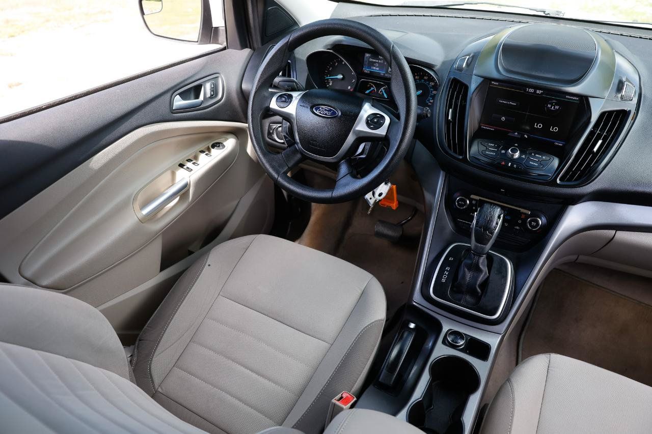 Used 2013 Ford Escape SE FWD image 21