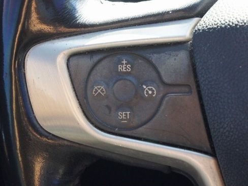 Used 2019 GMC Acadia SLT w/ Black Edition image 9