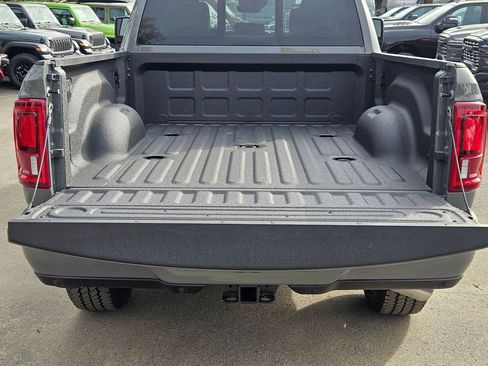 New 2026 RAM 2500 Laramie AWD/4WD image 10
