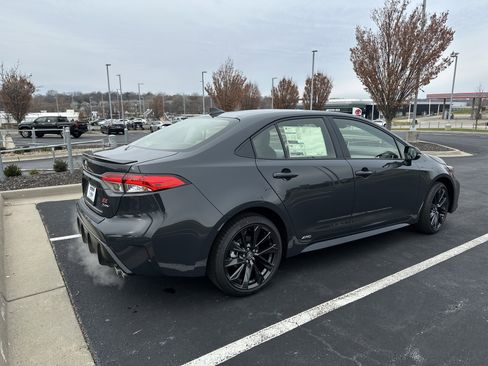 New 2026 Toyota Corolla SE image 9