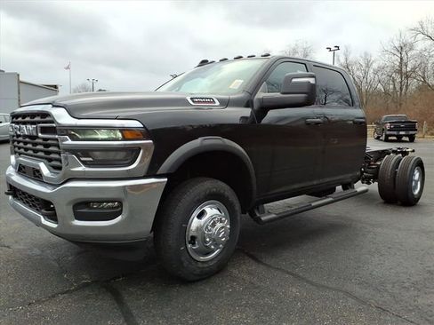 New 2026 RAM 3500 Tradesman image 3