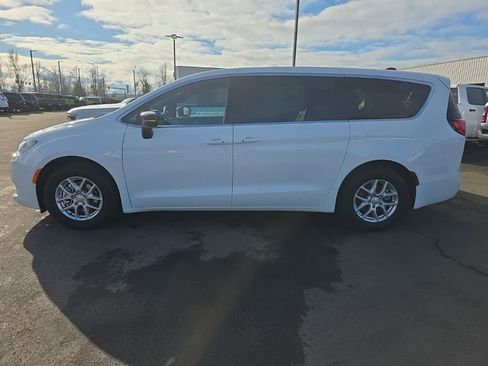 New 2026 Chrysler Voyager LX image 2