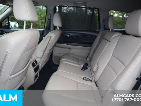 Used 2018 Honda Pilot Touring image 18