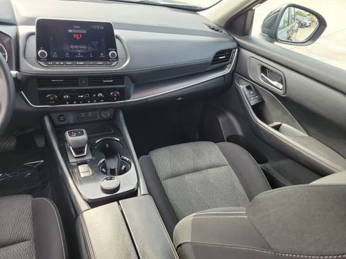 Used 2025 Nissan Rogue SV AWD/4WD image 24