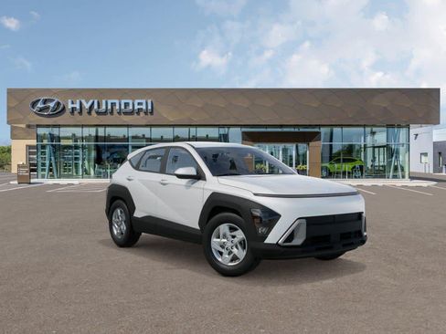 Used 2026 Hyundai Kona SE FWD image 3