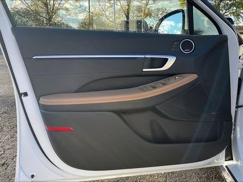 New 2026 Hyundai Sonata Limited image 23