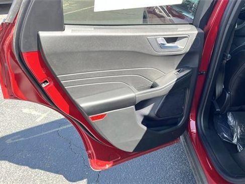 Used 2024 Ford Escape SE w/ PHEV Premium Package FWD image 10