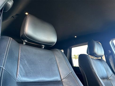 Used 2017 Jeep Grand Cherokee Limited image 14