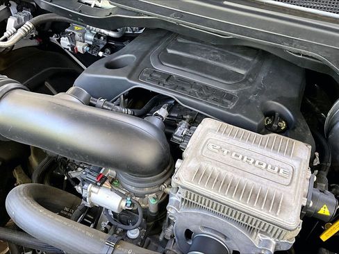 Used 2022 RAM 1500 Laramie w/ Sport Appearance Package AWD/4WD image 32